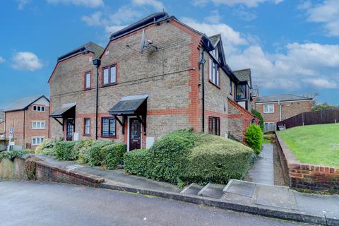 West Wycombe Road, Buckinghamshire HP11 1 bed apartment for sale