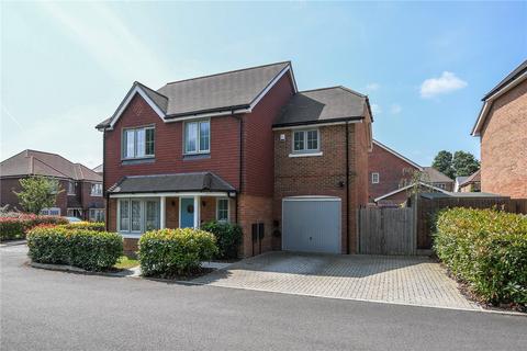St. Legers Way, Reading RG7 4 bed detached house for sale