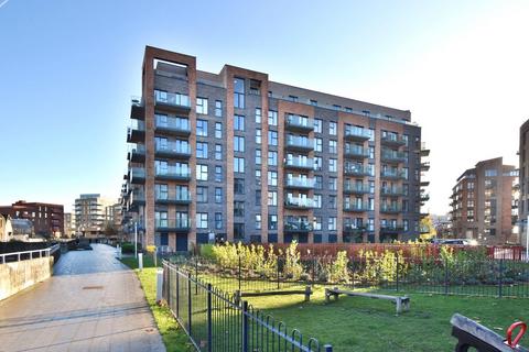 James Smith Court, Dartford, Kent... 2 bed apartment for sale