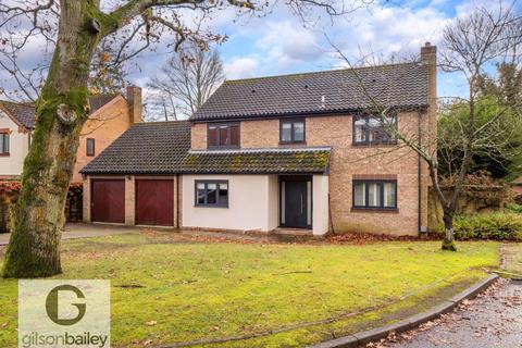 Mallard Close, Norwich NR13 4 bed detached house for sale