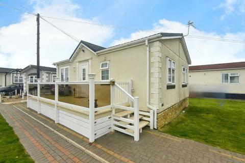 Sea lane, Ingoldmells PE25 2 bed park home for sale