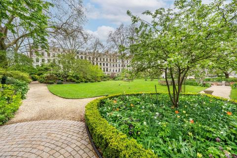 Cleveland Square, Bayswater, London, W2 2 bed flat for sale