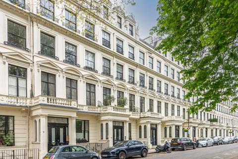 Cleveland Square, Bayswater, London, W2 2 bed flat for sale