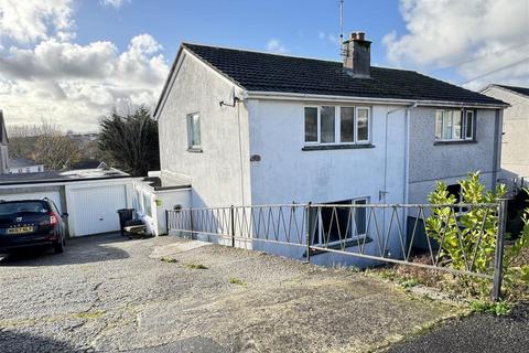Roslyn Close, St Austell, St. Austell 3 bed semi