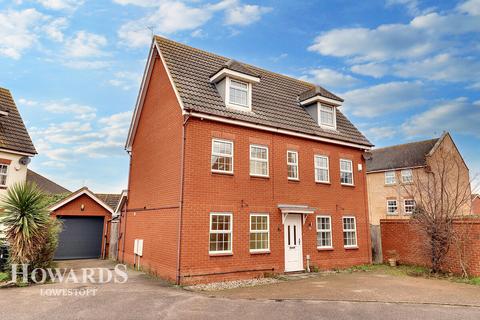 Abbeydale, Lowestoft 5 bed detached house for sale