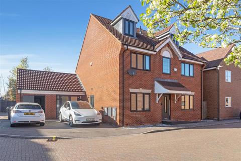Brantwood Close, Westcroft, Milton... 5 bed detached house for sale