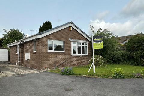 Santa Monica Grove, Idle, Bradford 2 bed detached bungalow for sale