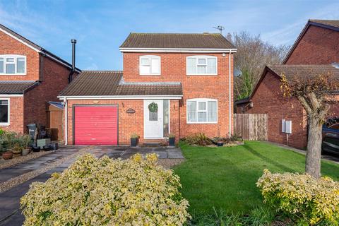 Girvan Close, Woodthorpe, York YO24 2XR 3 bed detached house for sale