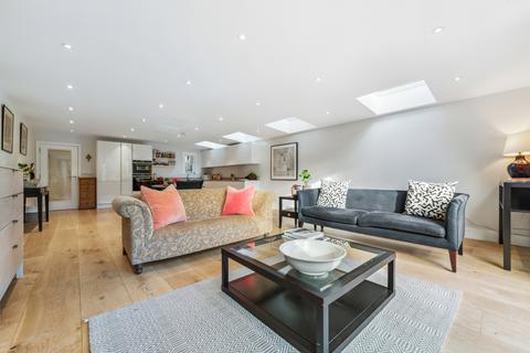 Danehurst Street, London 2 bed flat for sale