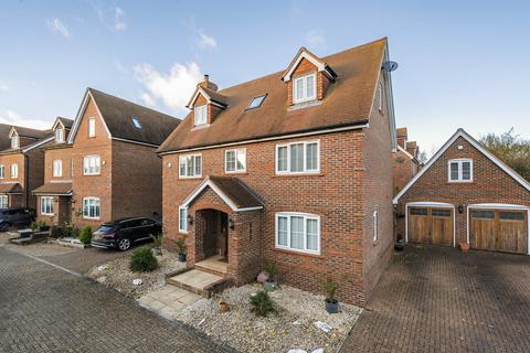 Wedow Road, Dunmow CM6 5 bed detached house for sale