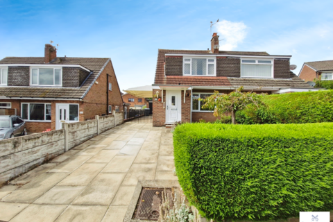 Runshaw Avenue, Wigan WN6 3 bed semi