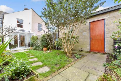 Blenheim Road, Deal CT14 3 bed terraced house for sale