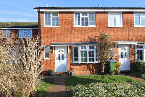 The Dene, West Molesey KT8 3 bed end of terrace house for sale