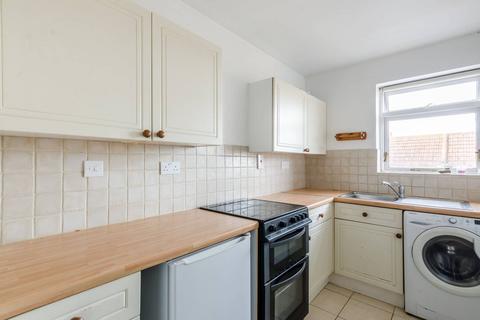 Thrale Road, Streatham Park, London... 1 bed flat for sale