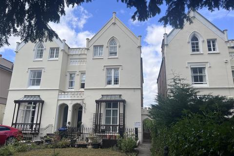 Leam Terrace, Leamington Spa CV31 1 bed apartment for sale