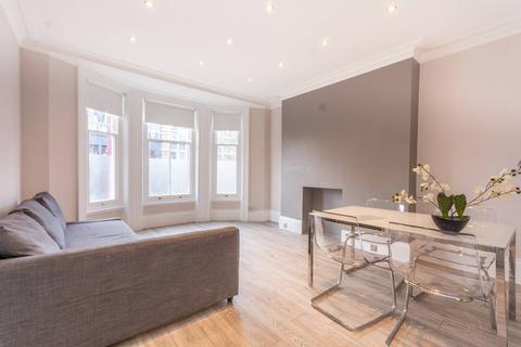 Oxford & Cambridge Mansions... 2 bed flat for sale