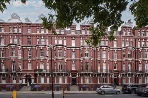 Oxford & Cambridge Mansions... 2 bed flat for sale