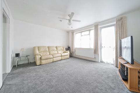 Stable Close, Northolt, Middlesex 3 bed duplex for sale