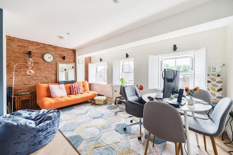 Chesham,  Buckinghamshire,  HP5 1 bed flat for sale