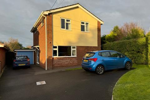 Southampton Road, Ringwood BH24 3 bed detached house for sale