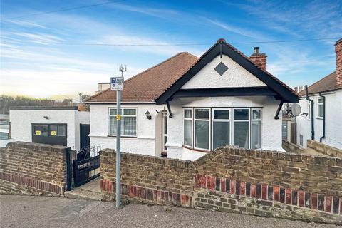 Leslie Road, Gillingham, Kent, ME7 2 bed bungalow for sale