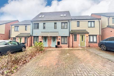 Saltwells Lane, Dudley DY2 3 bed townhouse for sale