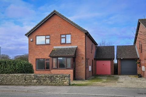 Semington Road, Melksham 4 bed detached house for sale