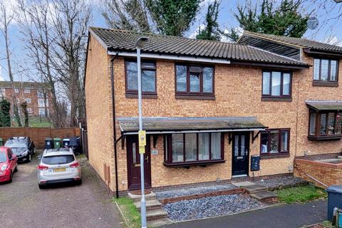 Hunters Oak, Hemel Hempstead 3 bed end of terrace house for sale