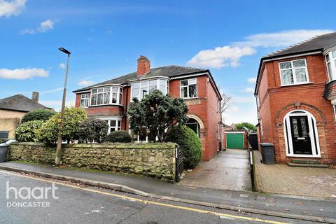 Armthorpe Lane, Wheatley Hills... 3 bed semi