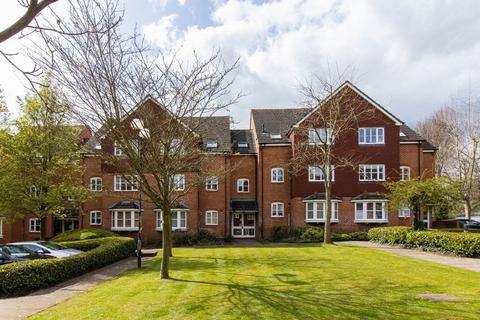 Swan Close, Rickmansworth... 2 bed apartment for sale