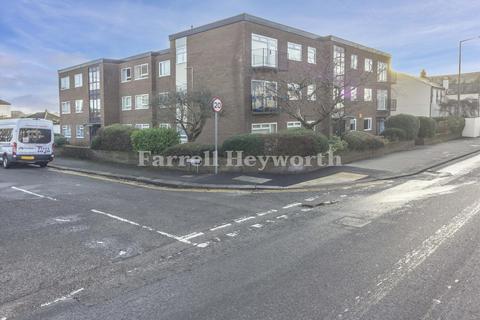 Kensington Court, Bare LA4 2 bed flat for sale