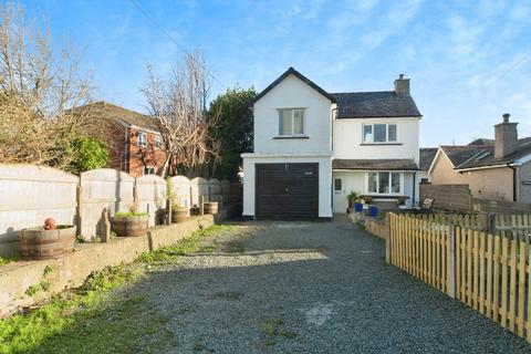 Lon Dryll, Llanfairpwllgwyngyll LL61 3 bed detached house for sale