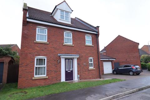 Hanover Drive, Brough 5 bed detached house for sale