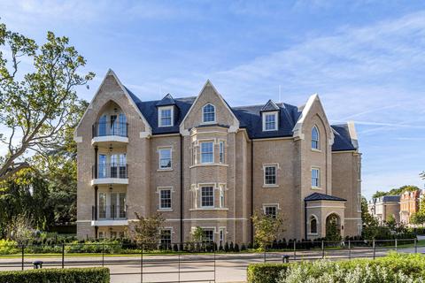 Magna Carta Park, Cooper's Hill... 2 bed flat for sale