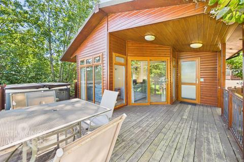 Staithe Road, Burgh St. Peter, Beccles 2 bed chalet for sale