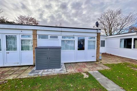 Beach Road, Hemsby, Great Yarmouth 1 bed chalet for sale