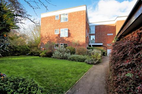 Croftgate, Cambridge 3 bed flat for sale