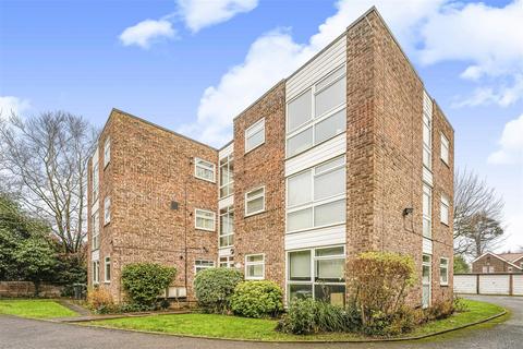 Village Road, Enfield, EN1 2 bed flat for sale