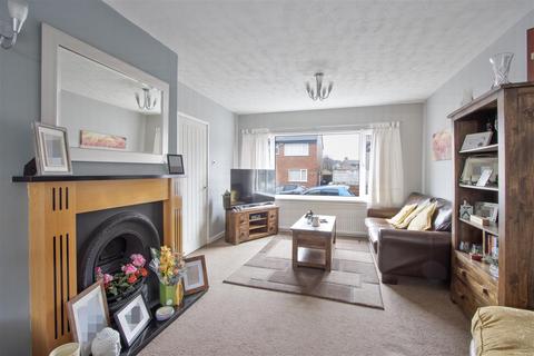 Nelson Street, Whittington Moor... 3 bed semi