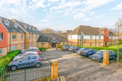 Mervyn Road, Shepperton TW17 1 bed retirement property for sale
