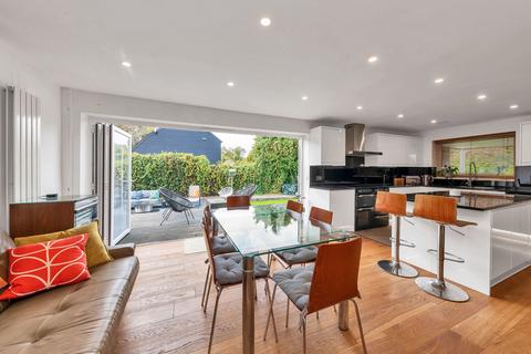 North End, Royston SG8 5 bed detached bungalow for sale