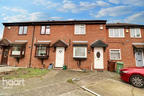 Crest Avenue, Grays 2 bed terraced house for sale