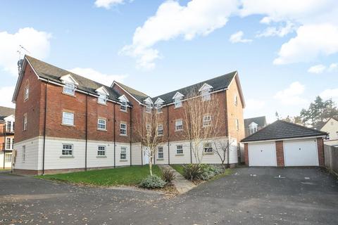 Newbury,  Berkshire,  RG14 2 bed flat for sale