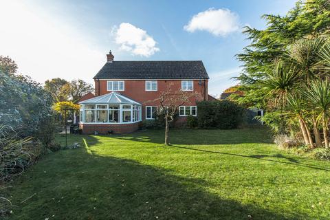 Fakenham Road, Beetley, NR20 4 bed detached house for sale