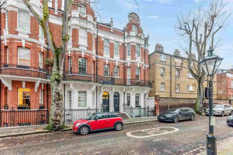 Cheyne Row, Chelsea, London 1 bed flat for sale