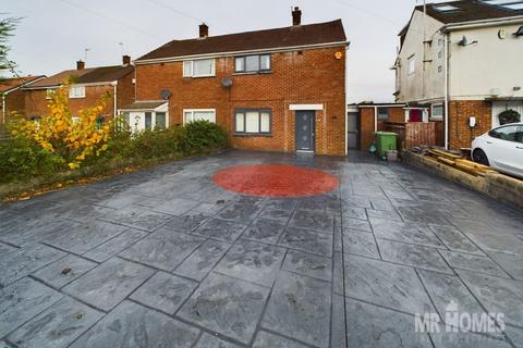 Instow Place, Llanrumney, Cardiff... 3 bed semi