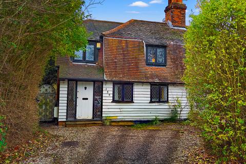 Shenfield, Brentwood CM15 3 bed cottage for sale