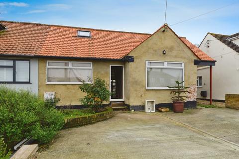 Jubilee Avenue, Chelmsford CM1 5 bed bungalow for sale