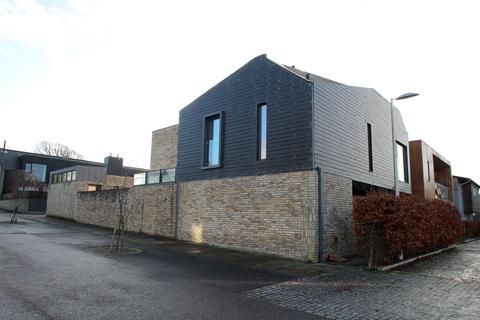 Balvonie Green, INVERNESS, IV2 3 bed detached house for sale