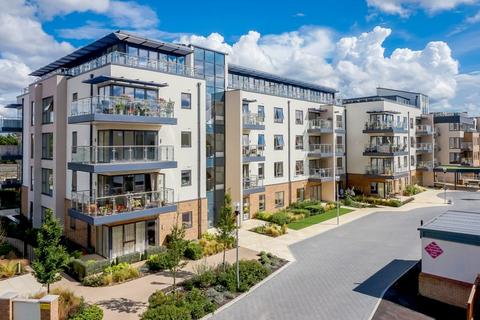 Helston Lane, Windsor, Berkshire, SL4 2 bed apartment for sale